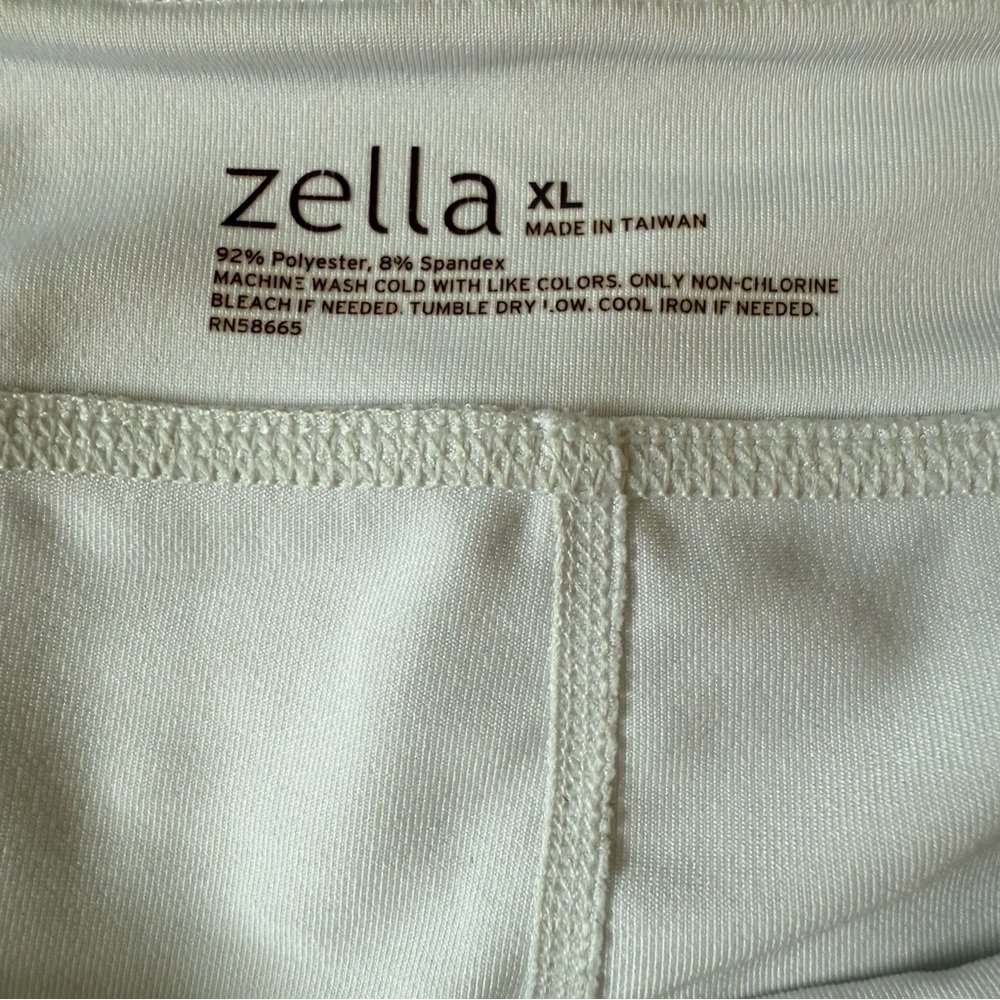 Zella White Activewear Skort with Ruffles and Built-in Ball Pockets Size XL - Picture 7 of 8